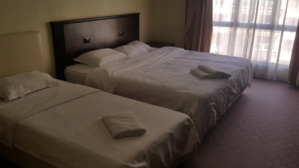 Homestay Marina Court Resort Kota Kinabalu Eksteriør billede
