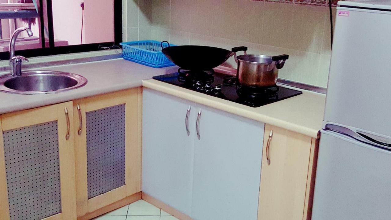 Homestay Marina Court Resort Kota Kinabalu Eksteriør billede